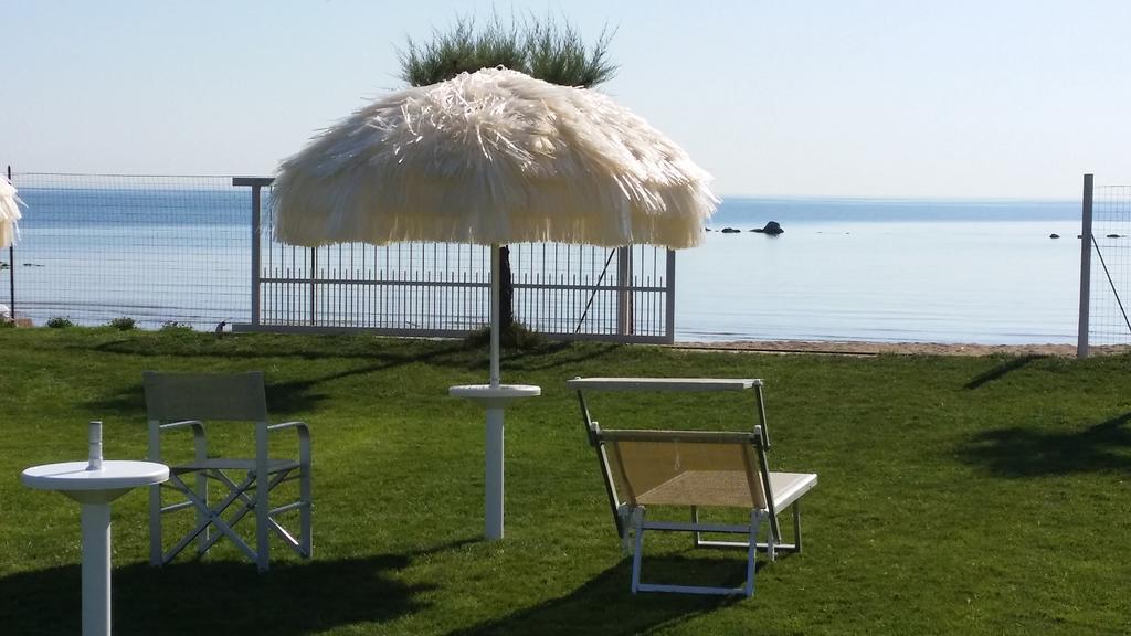 Agriturismo Frontemare Джулианова Экстерьер фото