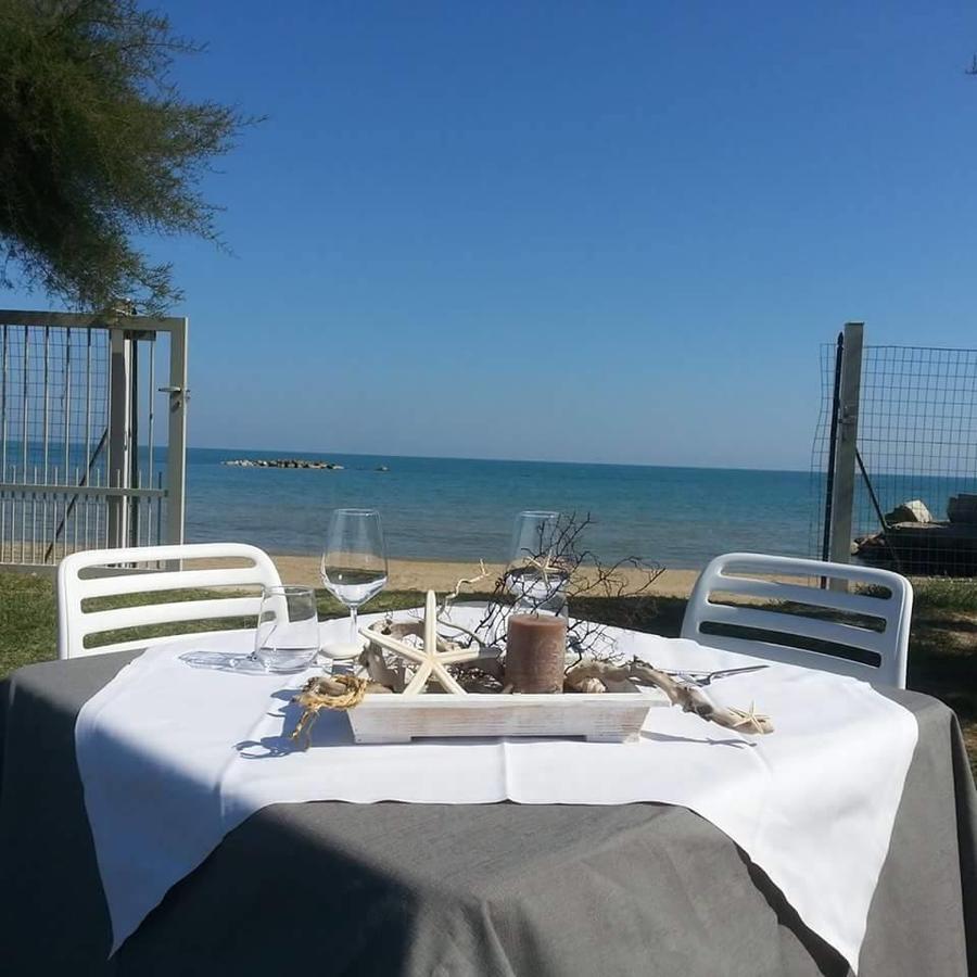 Agriturismo Frontemare Джулианова Экстерьер фото